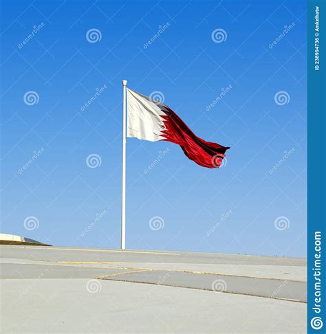 Qatar Flag - National Museum of Qatar Stock Photo - Image of ocean ...