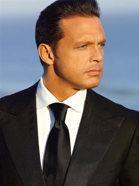 9/17: 10 essential Luis Miguel songs, playing Phoenix | Miguel songs, Luís miguel, Handsome actors