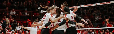 Current Volleyball Season Ticket Holders | BadgerSelect.com - Wisconsin ...