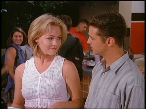 Jennie Garth, Kelly Taylor, Beverly Hills 90210, Short Hair | 90210 fashion, Jennie garth ...