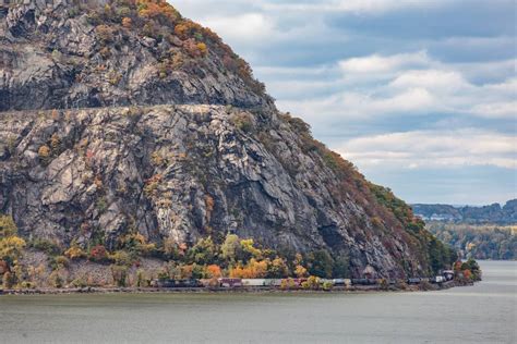 Hiking to Little Stony Point in Cold Spring, NY - Uncovering New York