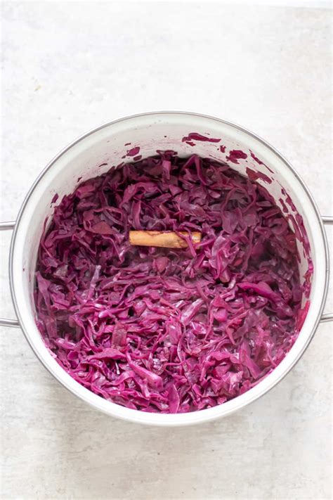 Braised Red Cabbage - Veggie Desserts