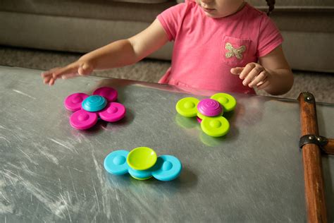 Whirly Squigz - The Good Toy Group