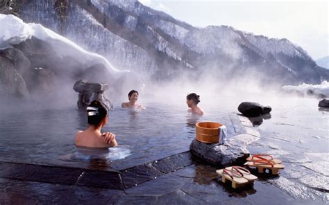 Learn How To Enjoy A Japanese Ryokan with Hot Springs - Asia Trend