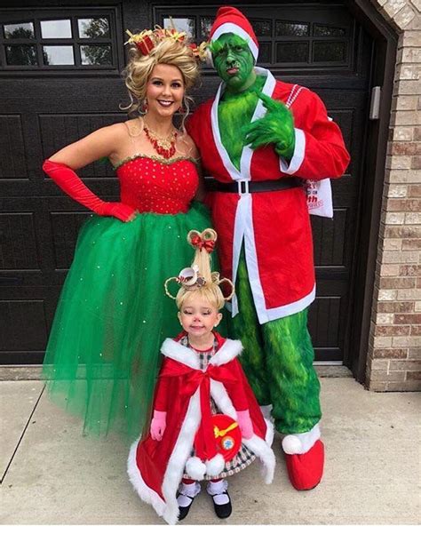 Grinch family costume goals in 2019 | Disney halloween costumes, Couple ...