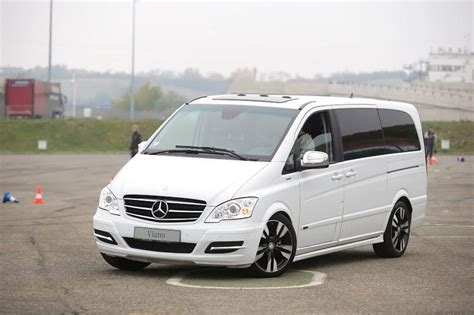 Does mercedes benz make a minivan