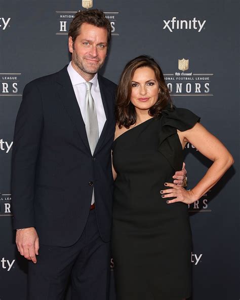 Mariska Hargitay and Peter Hermann | 18 Celebrities Who Got Married ...