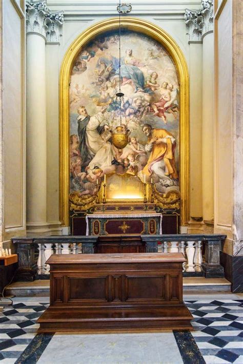 Interior of Basilica Di San Giovanni in Laterano in Rome. Italy ...