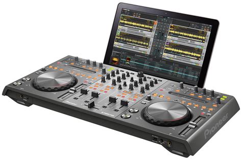 Pioneer Enters Traktor Market with the DDJ-T1 4-Deck Controller