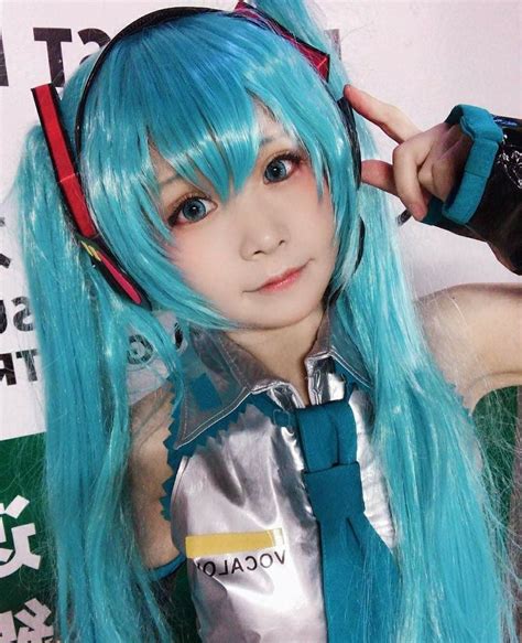 Pin by mimi xiong on hatsune miku Cosplay | Miku cosplay, Cute cosplay ...