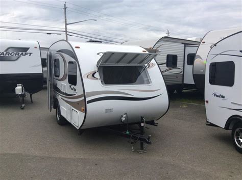 2014 Prolite Plus Travel Trailer *ONLY 1450lbs* Courtenay, Comox Valley - MOBILE