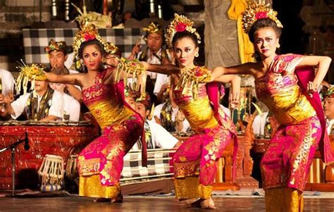 34 Tari Tradisional Bali Lengkap dengan Gambarnya - Blogsiana.com