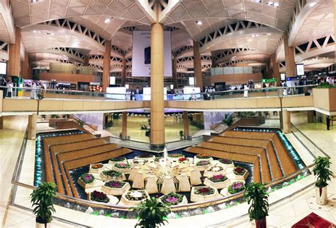 High-tech social distancing project at Riyadh airport｜Arab News Japan