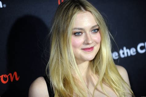 5th Annual Save The Children Illumination Gala - 007 - Dakota Fanning ...