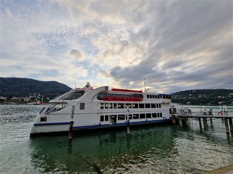 Lake Como ferry transport Como | CheckinAway