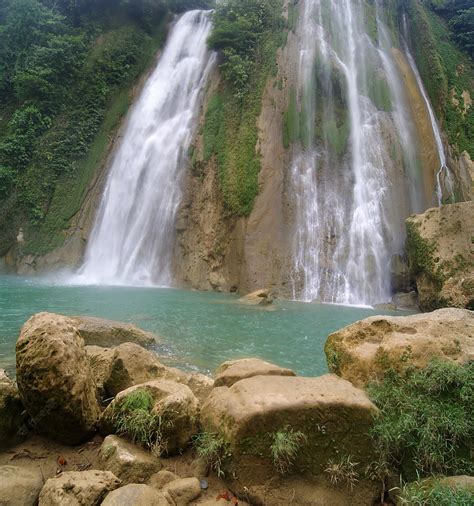 Premium Photo | Ujung genteng waterfall at sukabumi, indonesia