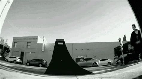 Kingswell-mini-ramp GIFs - Find & Share on GIPHY