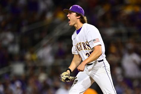 Neal, Dugas hit back-to-back home runs to provide No. 1 LSU knockout punch against No. 9 ...