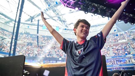 Bugha Wins $3 Million At Fortnite World Cup Solos Finals - Game Informer