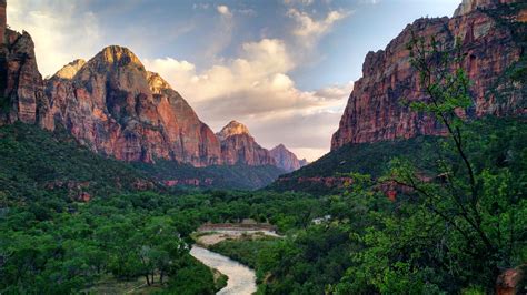 Zion NP at Sunset post-hailstorm [OC] [3856 x 2169] https://ift.tt/2NOML6d | Tumblr photography ...