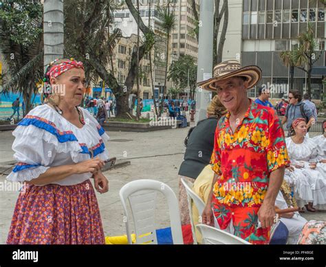 Colombia Traditional Clothing For Men