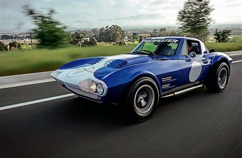 Superformance Chevrolet Corvette C2 Grand Sport - Drive