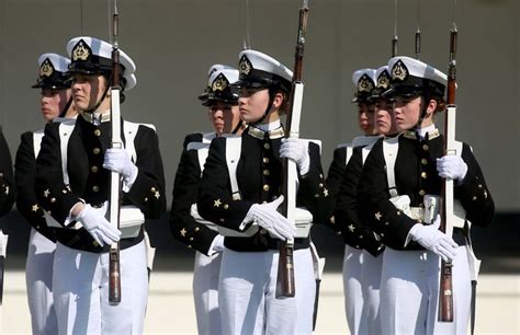 Pin de Lourdes Mazariegos en Guardado rápido | Mujeres militares ...