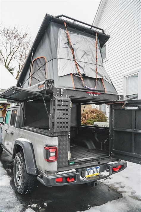 2020 Jeep Gladiator Tent