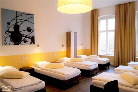 3 BEST Hostels in Berlin 2020 (for Solo-Travellers, Party + Map)