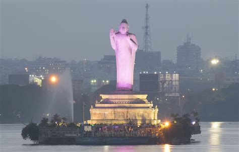 Hussain Sagar Lake & Buddha Statue - The Holidays Destination