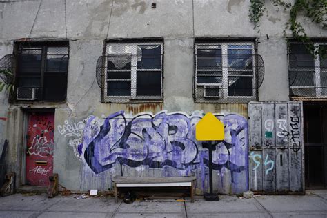 New York City Graffiti 2017 - Bombing Science