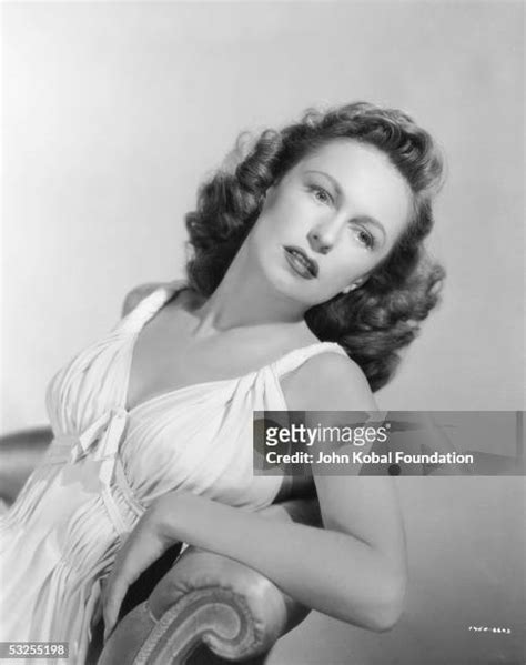 247 Geraldine Fitzgerald Photos & High Res Pictures - Getty Images