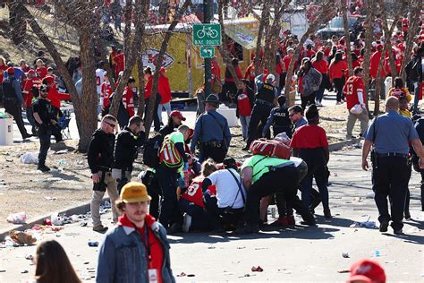 Shooting at Kansas City Chiefs Parade; Multiple Victims Reported – Audilous