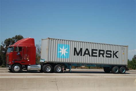 CABOVER BIG RIG TRUCK w/ MAERSK CONTAINER (18 WHEELER) - a photo on Flickriver