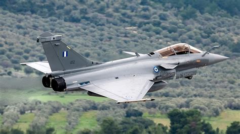 Big day for Greece: six Rafale F3Rs arrive in-country