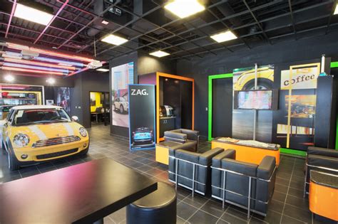 car shop showrooms - Google Search in 2020 | Car showroom, Car shop, Showroom design