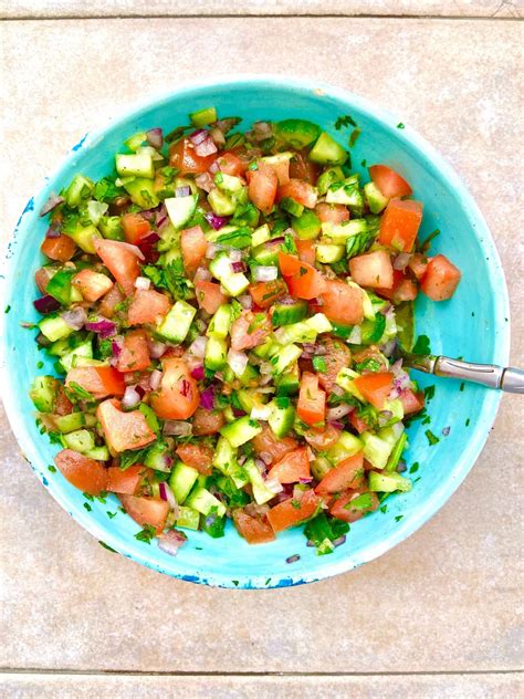 Easy Israeli Salad Recipe (Jerusalem Salad) - Yum Vegan Blog