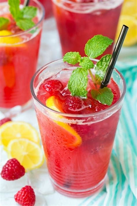 20 Refreshing Summer Drinks - Yummy Healthy Easy