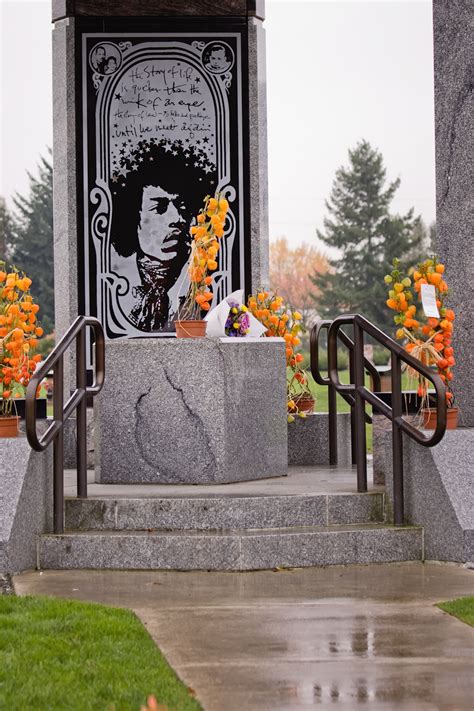 Loving Washington State: Jimi Hendrix Memorial