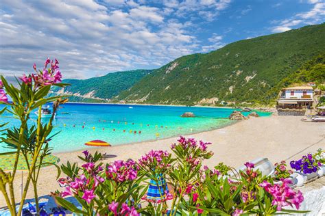 11 Spectacular Lefkada Beaches You Must Visit