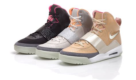 Nike Air Yeezy vs Adidas Yeezy boost - AIO bot