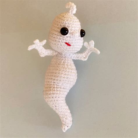 Halloween Ghost. Crochet pattern