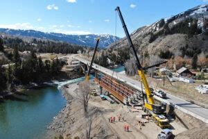 Snake River Bridge Expansion – Wagstaff Crane