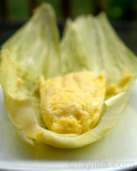 Humitas or steamed fresh corn and cheese cake -- Ecuadorian | Recetas ...