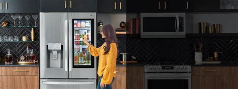 InstaView™ Refrigerators: Door-in-Door | LG USA