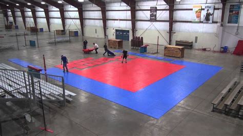 How to build an indoor volleyball court in 1 minute - timelapse - YouTube