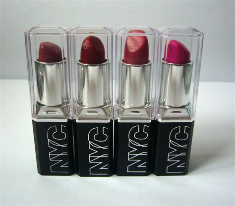 Rachel Adores: My little NYC Lipstick Collection