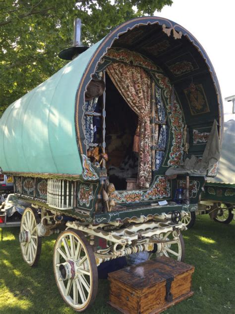 Trademark of a culture: The horse-drawn Vardo wagons used by the Romani people of Britain - The ...