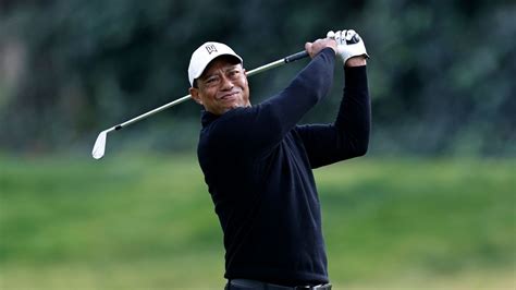 Tiger Woods Stumbles Late But Should Make Cut In PGA Tour Return | Golf ...