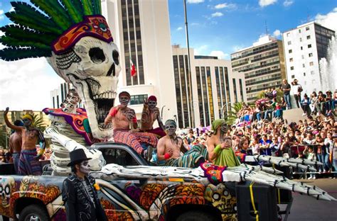 Day of the Dead Parade in Mexico City. Editorial Stock Image - Image of latino, flower: 91457349